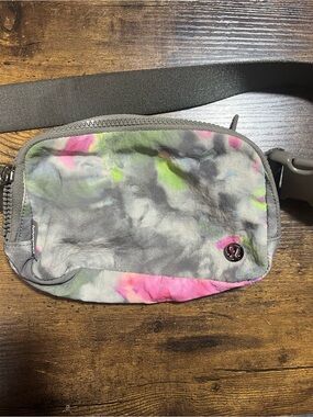Lululemon Hyper Dye Multi/Rover Everywhere Belt Bag 1L NWT